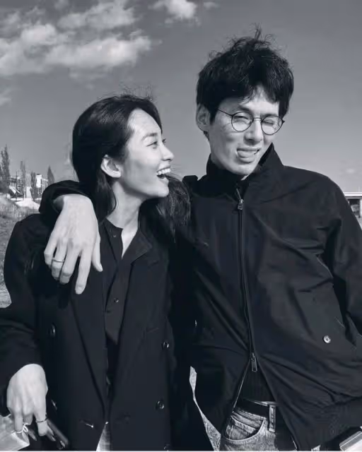 十年間從相愛結婚到三口之家,這對韓國模範夫婦的愛情也太好磕了
