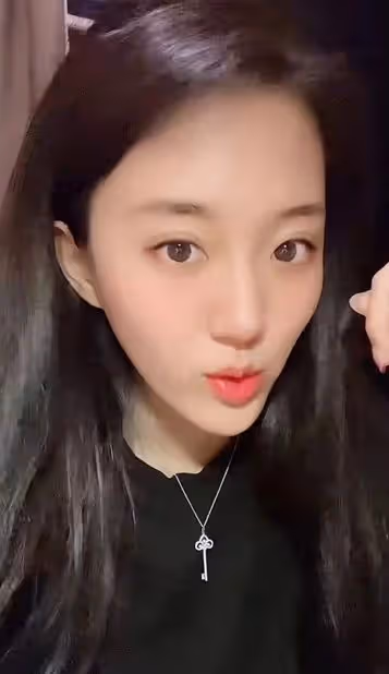 閆學晶兒媳官宣懷孕!現挺四月大肚,老公林傲霏激動吶喊眼眶泛紅