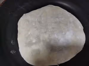 蘸 第二天也柔軟的卷餅皮 烙饃