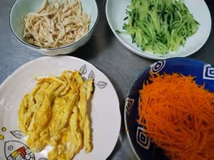 蘸 第二天也柔軟的卷餅皮 烙饃
