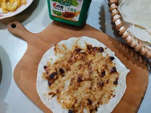 蘸 第二天也柔軟的卷餅皮 烙饃