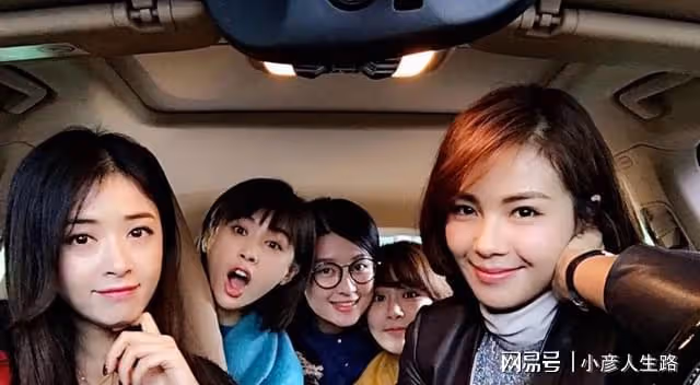 《歡樂頌3》開播差評出奇一致，搬來趙麗穎娜扎宋茜等人打call