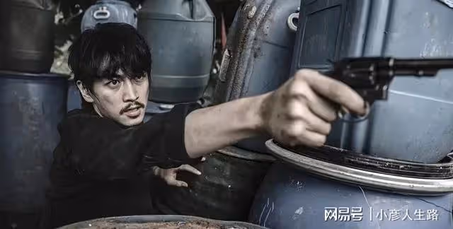 《冰雨火》上星失敗空降網播，導演對兩位主演的評價一針見血