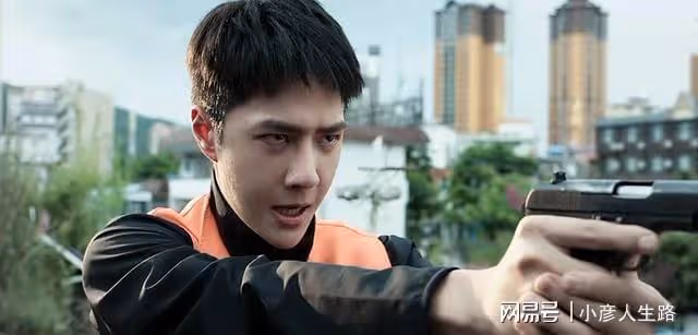 《冰雨火》上星失敗空降網播，導演對兩位主演的評價一針見血