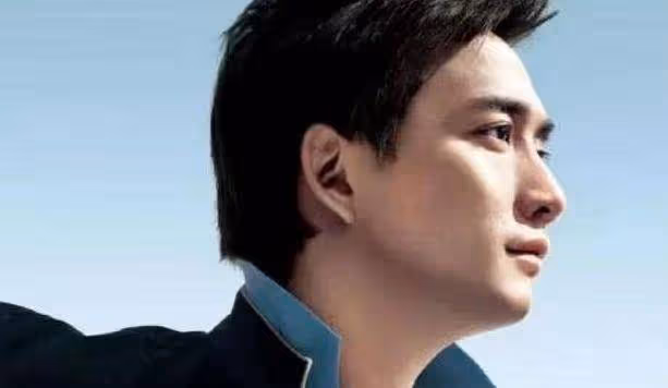 他對18歲的她一見鍾情,婚後把她寵成公主,對她的愛從沒有變過