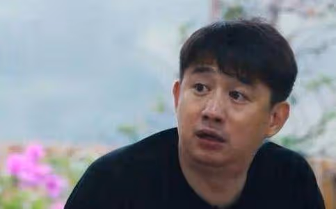 他對18歲的她一見鍾情,婚後把她寵成公主,對她的愛從沒有變過