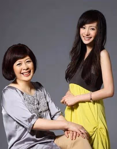 風流的馮紹峰:被安以軒嫌棄,被楊冪、倪妮甩,為何趙麗穎要嫁他