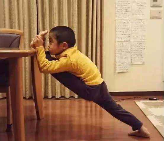 李小龍轉世,10歲被譽為截拳道接班人,甄子丹都對他讚不絕口