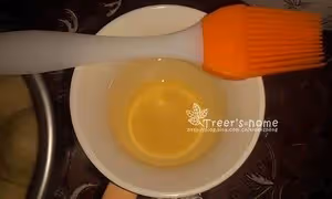 不含黃油的6寸蓮蓉花型麵包（處理中秋月餅的好方法）