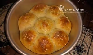 不含黃油的6寸蓮蓉花型麵包（處理中秋月餅的好方法）