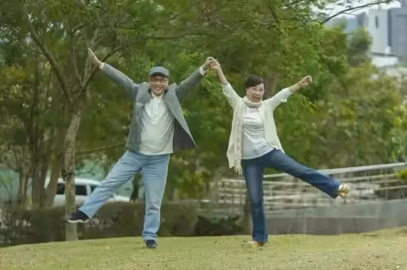 62歲大媽坦言:我終於知道了「男人為什麼到了老年還要找老伴」 寧願一個人「孤獨終老」也不會再婚了
