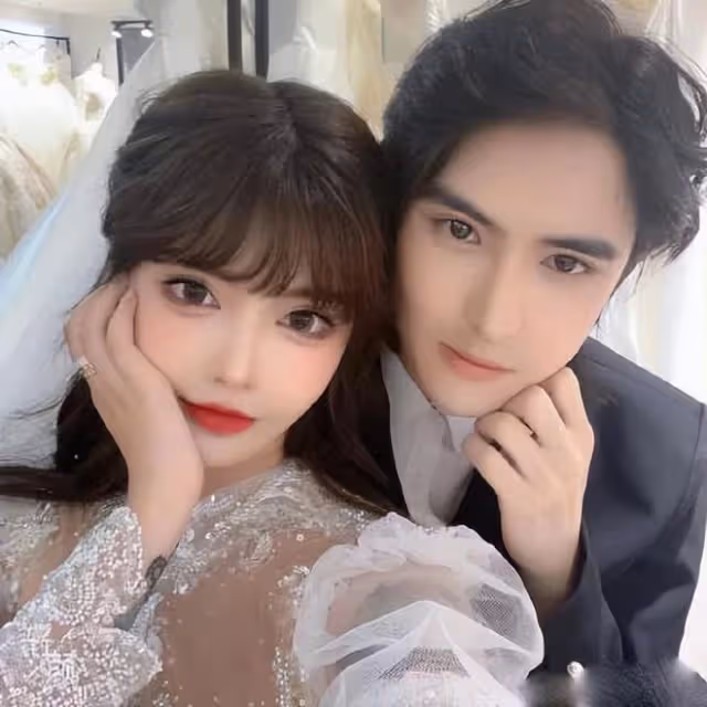 曝23歲女網紅婚內出軌前男友！兩年三婚有一娃，曾是變形計主人公