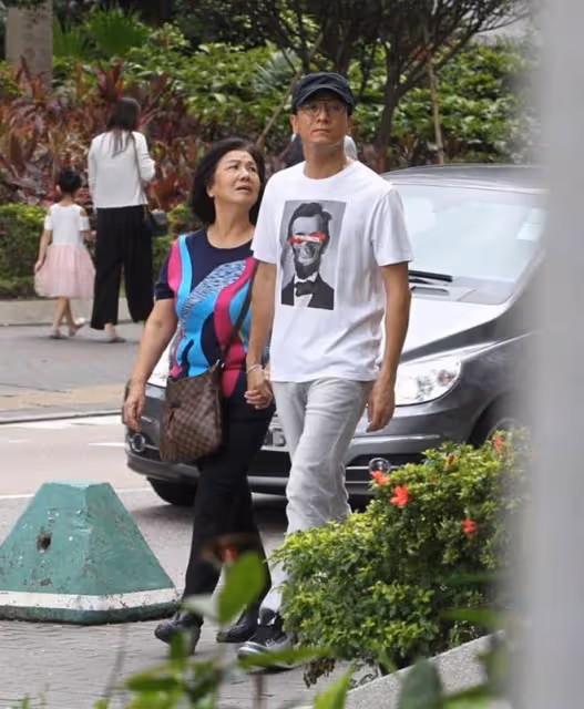 48歲馬國明被曝是媽寶男!女星稱他工資全給媽,整天把媽媽掛嘴邊