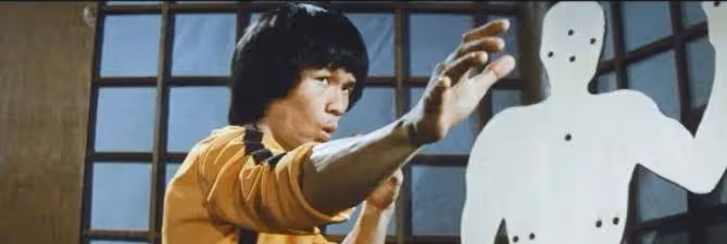 31年前胡慧中被騙下海,拍了部「限制級版倩女幽魂」,成為她職業生涯里的最大污點!