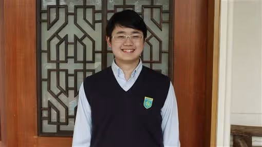 養出台大學霸兒！邰智源零管教「只要求兩個原則」陪兒打電動「要兒靠獎學金出國」：我只準備自己的退休金