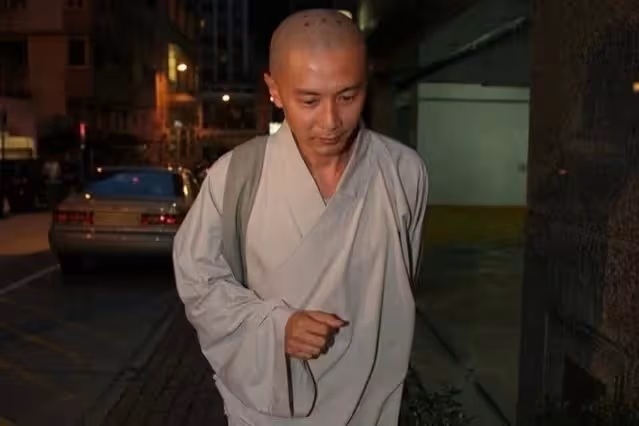 看破紅塵！一代男神「放棄268億家產」拒絕三任女友　「選擇剃度出家」近照滿臉滄桑