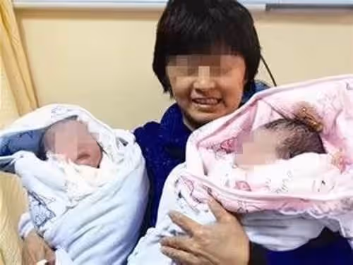 生雙胞胎女兒!強勢婆婆嫌棄嗆「滾回娘家坐月子」 第二天「兒媳的反擊」讓婆婆含淚求原諒