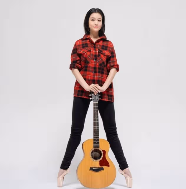 呂麗君女兒太優秀!國際芭蕾舞比賽奪金獎,19歲長得很像劉鑾雄