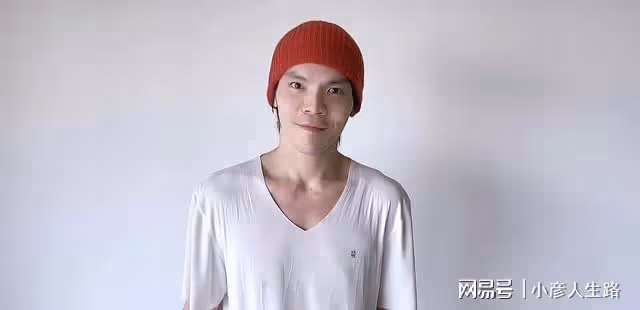 出軌風波後向佐首現身！錄製視頻為網紅送祝福，狀態輕鬆無影響