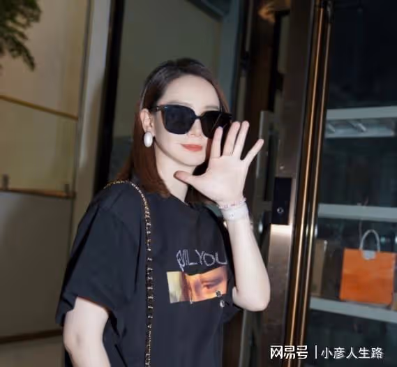 戚薇剛因二胎暫退娛樂圈就出事，打假肖像侵權反被品牌方告