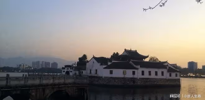 杜新枝要去九江,寵愛已備好木棒,潘嫂被迫改名,潯陽成爭議之地