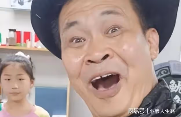 余秀華追求者第8次示愛:48歲仍是童男,曬3點稱比楊櫧策優秀