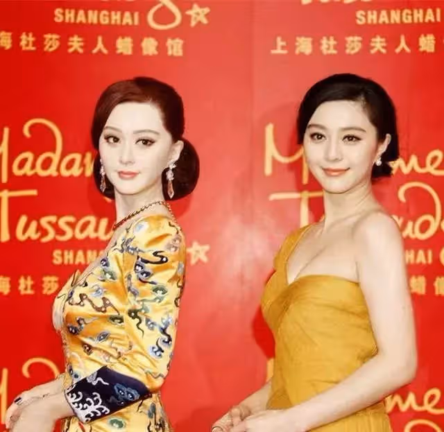 明星蠟像差距可真大!范冰冰同框蠟像「宛如雙生」真假難分,林志玲蠟像卻「尷尬」到本尊笑不出