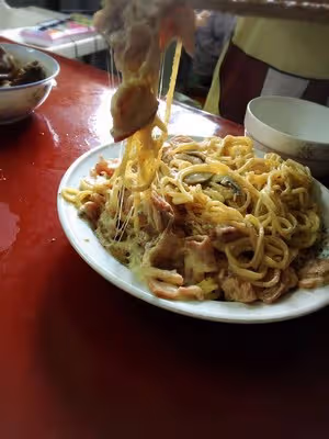 培根蘑菇奶油芝士義大利面