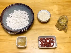 桂花酒釀圓子，自己做的圓子才好吃
