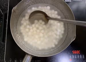 桂花酒釀圓子，自己做的圓子才好吃