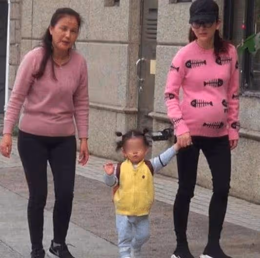 郭富城比丈母娘還大4歲 兩人照片曝光相貌...