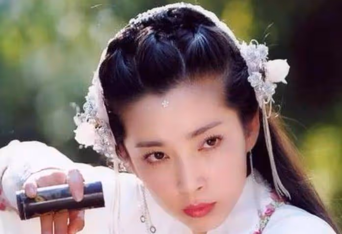 15年前這部劇才叫美女如雲,沒有一張整容臉