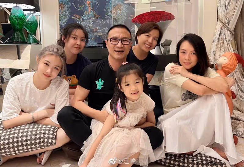 汪峰大女兒跳舞，與親媽葛薈婕梳著親子頭髮