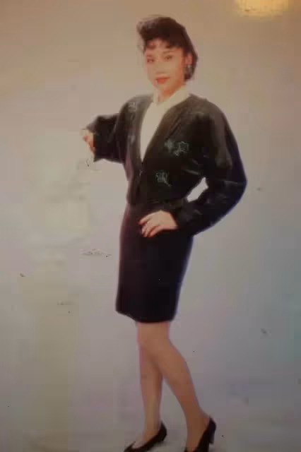 從舞女到闊太:打敗林志玲上位,47歲還要拚命為71歲富豪生四胎,她到底是圖什麼?