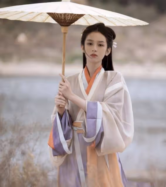 盤點娛樂圈的古裝，劉亦菲美不勝收，曾黎知性，毛曉彤出人意料