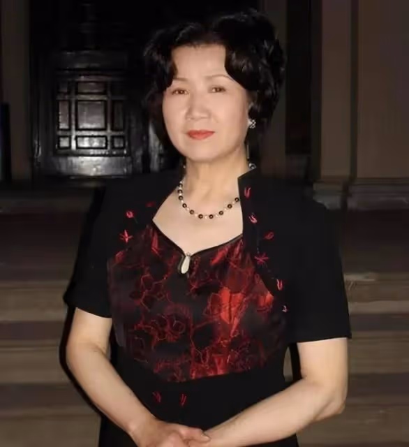 演員曹翠芬：一心愛譚天倩56年後悔沒有孩子