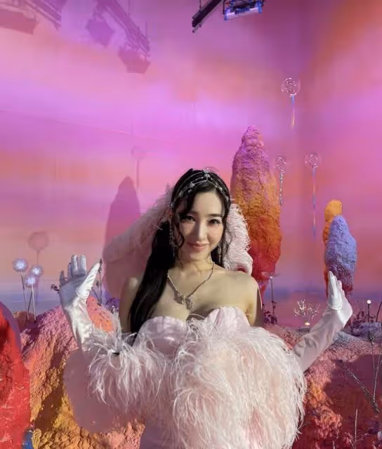 裴秀智的優雅和金泰妍的迷人風格引起了熱議，韓國網友：好美
