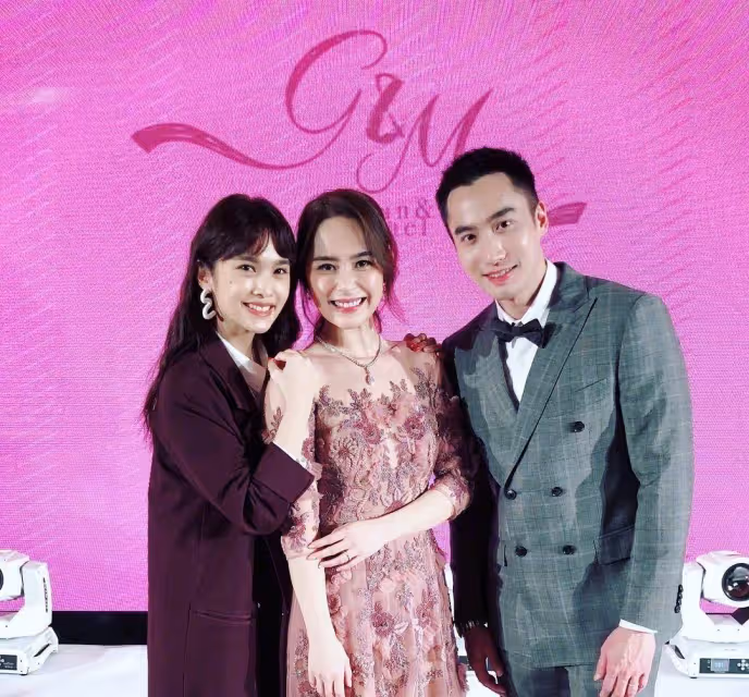 阿嬌前夫賴弘國喜出望外,曬出一家三口合影,三婚後終於當爹了