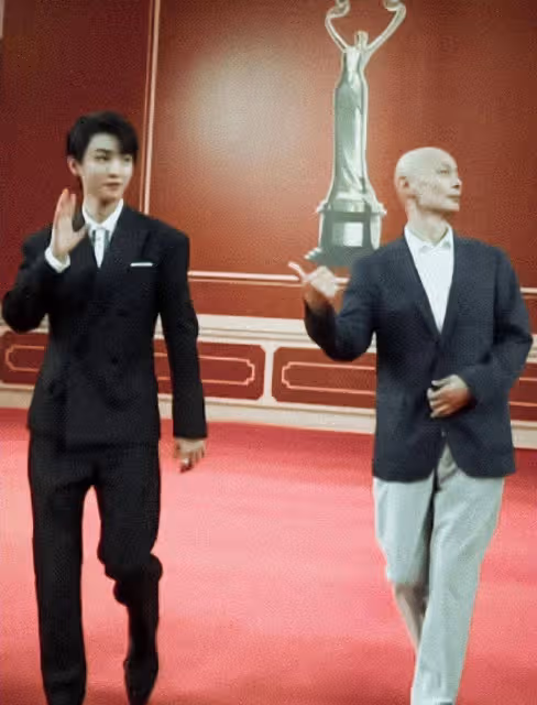 北京電影節紅毯:最狼狽的秀,陳都靈「黑化」,詠梅慧影紅顏大獲全勝
