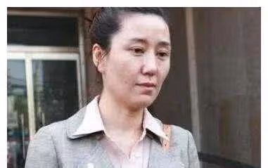「囂張」的張鐵林終於為自己的無知付出了代價
