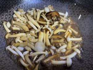 蘑菇炒油麵筋