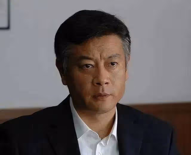 演員巫剛：62歲依舊單身無兒無女，有陳瑾陪伴很幸福