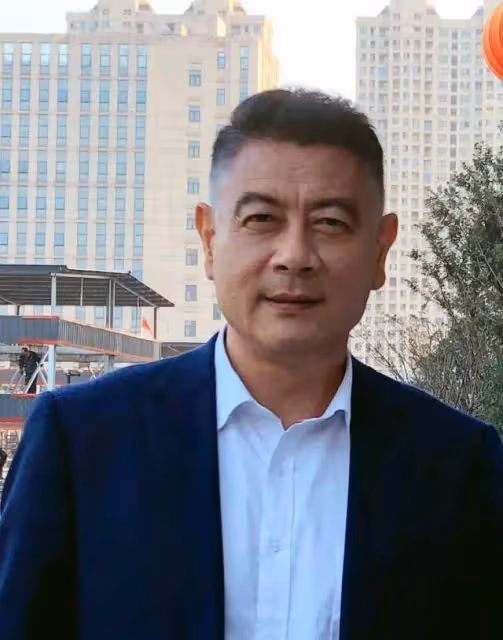 演員巫剛：62歲依舊單身無兒無女，有陳瑾陪伴很幸福