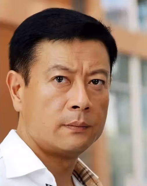 演員巫剛：62歲依舊單身無兒無女，有陳瑾陪伴很幸福