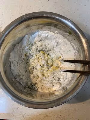 炸蝦餅，蚝炸（湛江小吃）