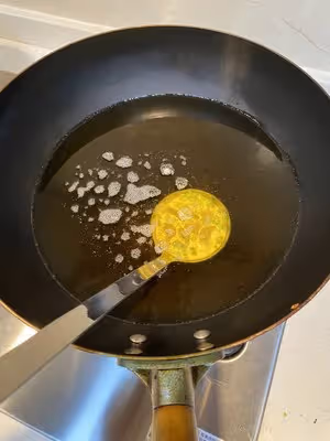 炸蝦餅，蚝炸（湛江小吃）