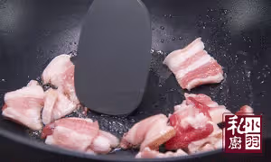 小羽私廚之墨魚粉絲煲