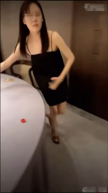 億萬富豪日娃遭茅台爆頭!神秘女子醉酒不停糾纏,房間內瘋狂追逐