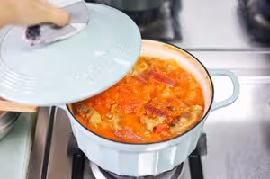 番茄燉牛尾【8月北鼎琺琅鑄鐵鍋食譜】