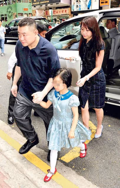劉鑾雄呂麗君女兒獲國際獎項!高調曬獎盃激動難掩,模樣酷似父親
